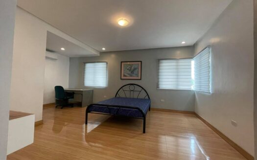 House with Swimming Pool For Rent in Angeles City
