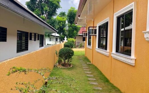 Bungalow House For Rent in Sunset Valley Mansions