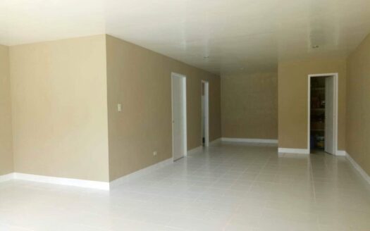 House with Swimming Pool in Quezon Street, Plaridel 1