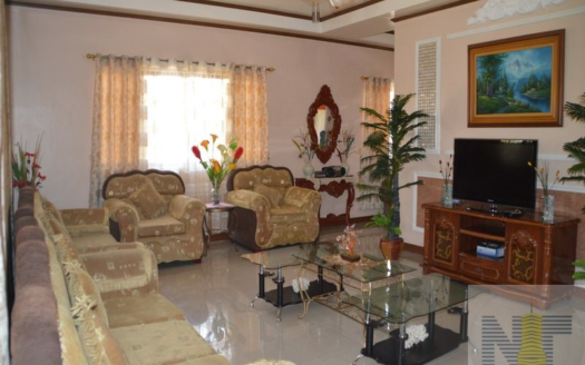 Bungalow House For Rent in Sunset Valley Mansions