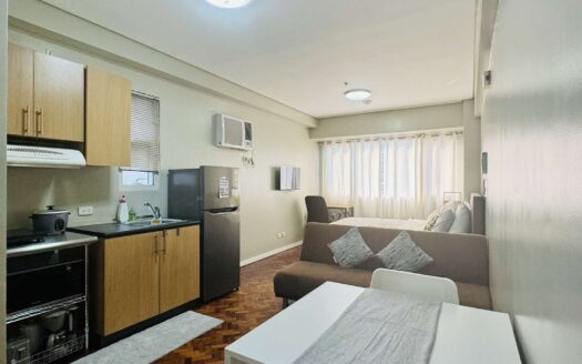 Studio unit in The Columns Tower 1 with Parking