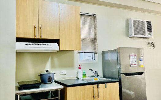 Studio unit in The Columns Tower 1 with Parking