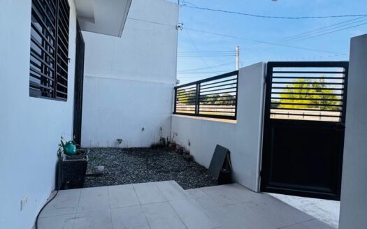 House for Rent in Phase 2 Savannah Subd!
