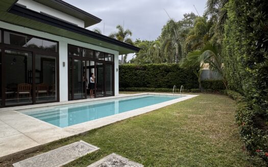 Astonishing House For Rent in Pulu Amsic, Angeles City!